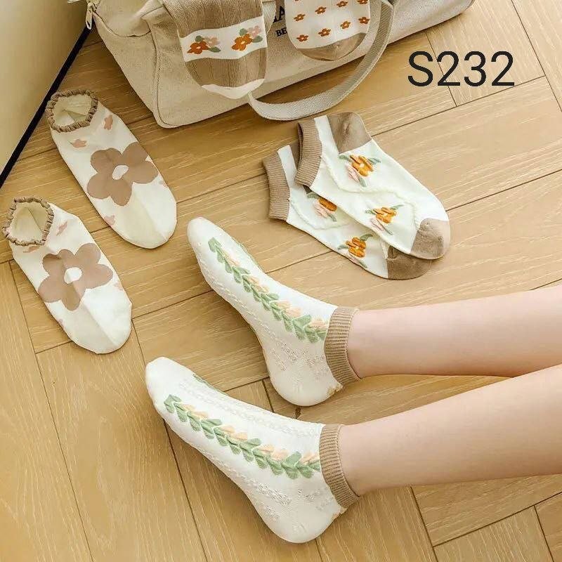 2025-12-22 21.24.56 سوكت حريمى ورده 🌸/جمله 12 قطعه - الصورة 1