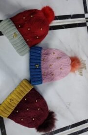 ⁦أيس كاب بناتي مبطن فرو | موديل محير⁩ - الصورة ⁦4⁩