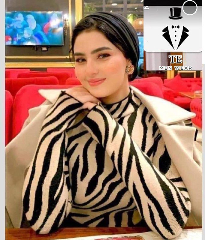 65241802-e81c-4c57-848b-ef23afc8f5e6 سويتشرت زبرا | موديل عملي - الصورة 1