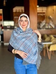 ⁦شال حريمي كاروهات بشراشيب⁩ - الصورة ⁦5⁩